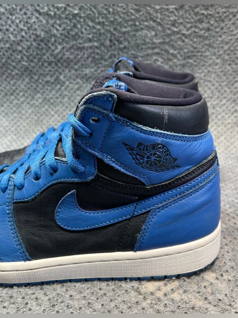 Nike Air Jordan 1 High Dark Marina Shoes Size 8.5 Men’s